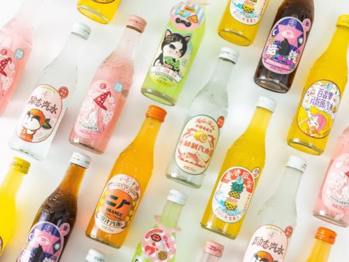 国潮汽水“斗汽”爆红，消毒剂老字号上演跨界逆袭